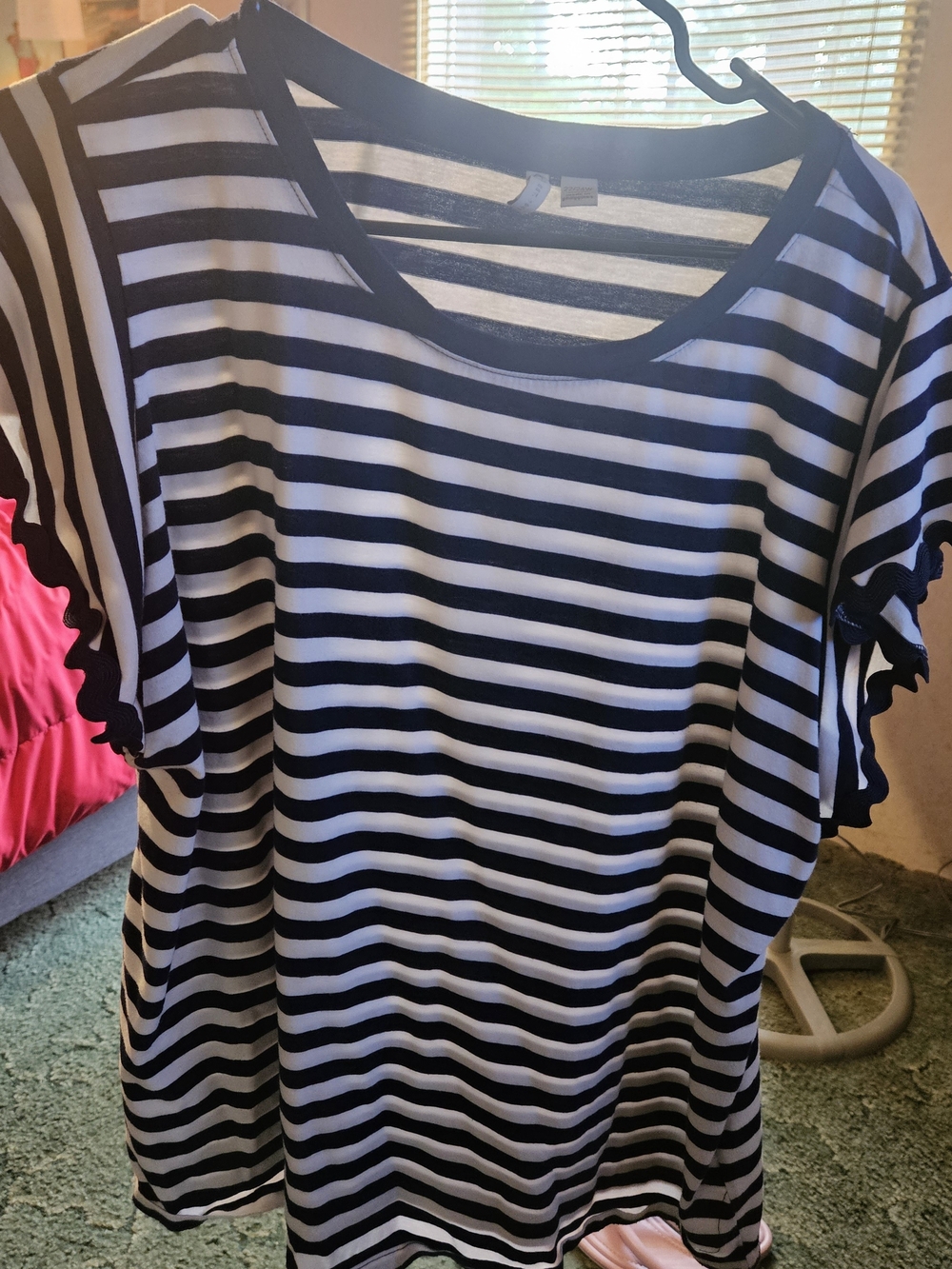 Cato's Black and White Striped Women’s Short Sleeve Top